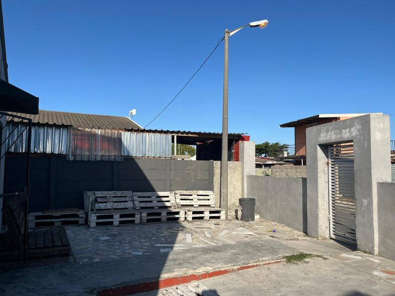 2 Bedroom Property for Sale in Guguletu Western Cape